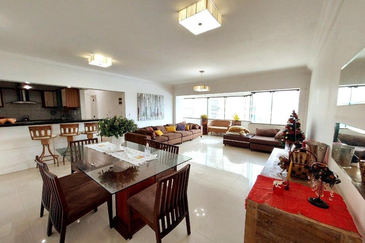 Apto Amplo 1Suite Mais 2Quartos - Quadra Mar 50M Da Praia - Somente Familiares Balneário Camboriú Екстериор снимка