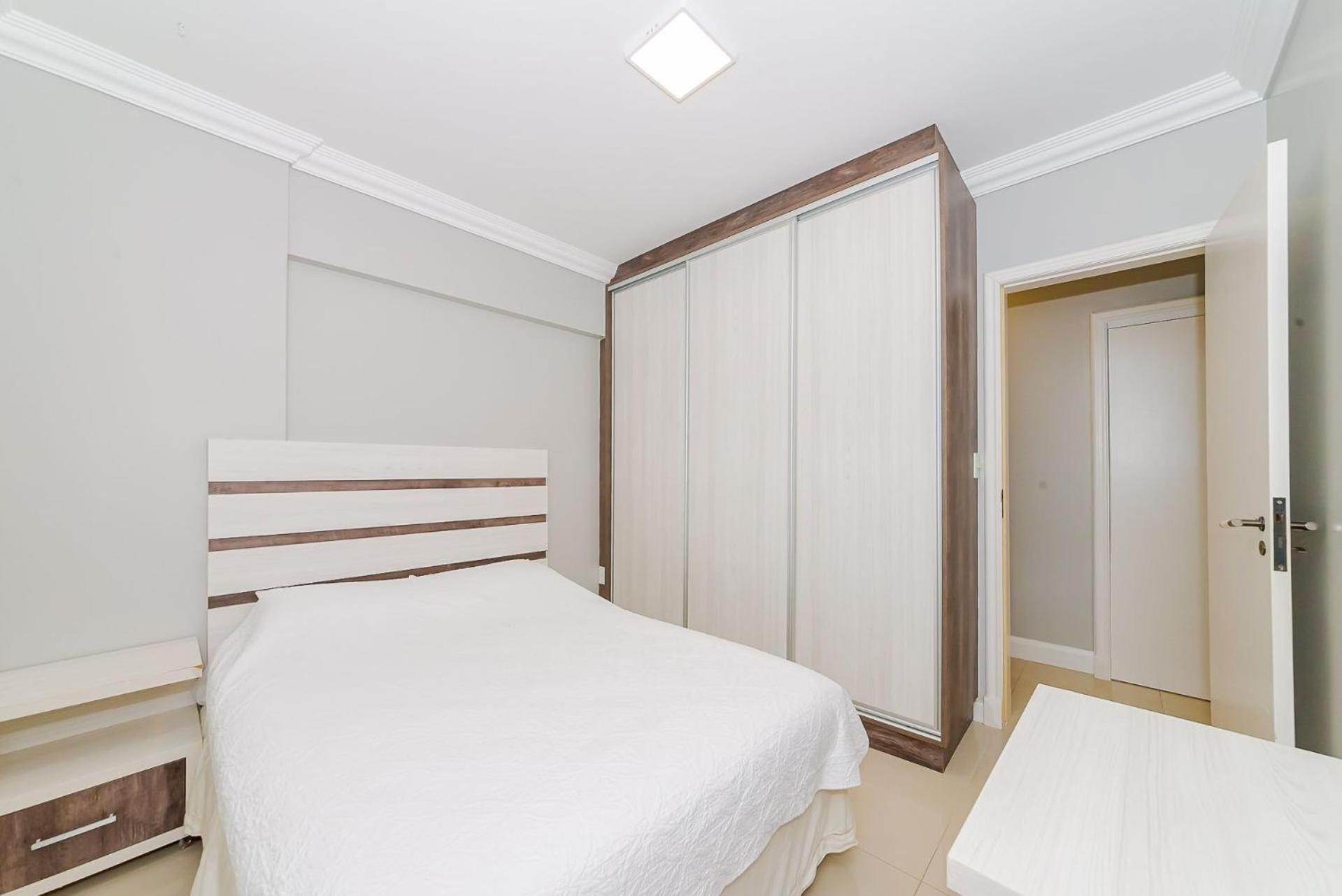 Apto Amplo 1Suite Mais 2Quartos - Quadra Mar 50M Da Praia - Somente Familiares Balneário Camboriú Екстериор снимка