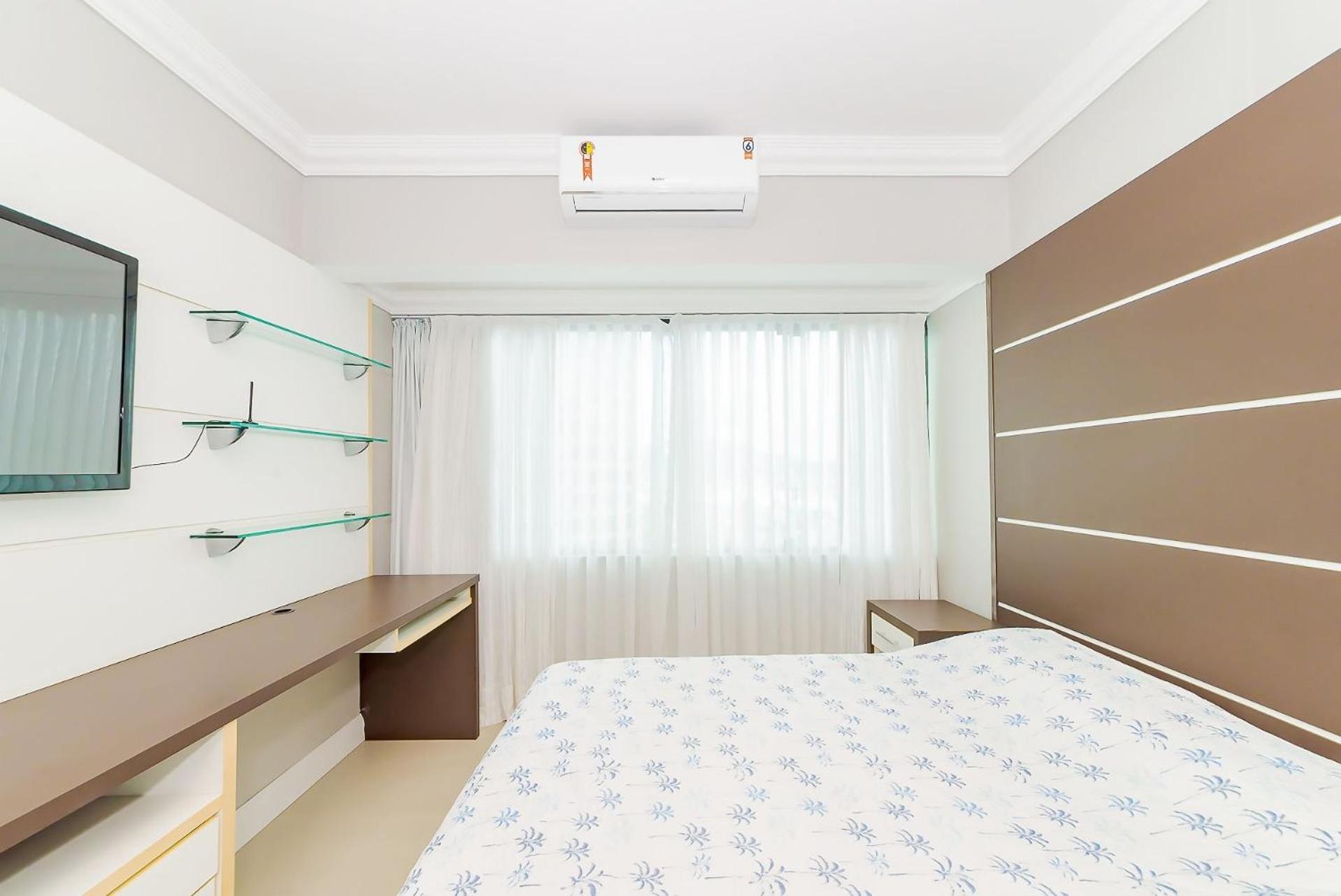 Apto Amplo 1Suite Mais 2Quartos - Quadra Mar 50M Da Praia - Somente Familiares Balneário Camboriú Екстериор снимка