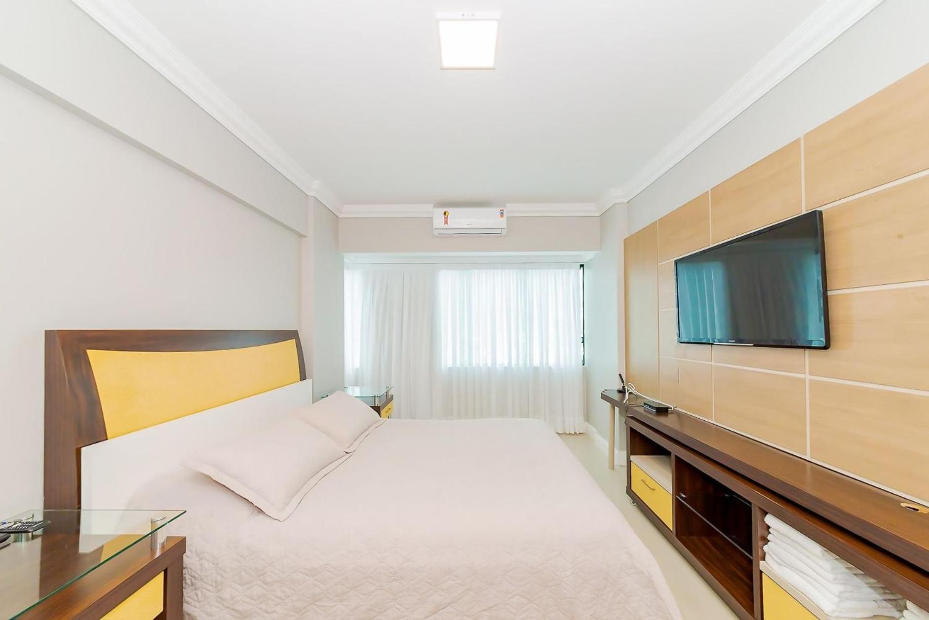 Apto Amplo 1Suite Mais 2Quartos - Quadra Mar 50M Da Praia - Somente Familiares Balneário Camboriú Екстериор снимка